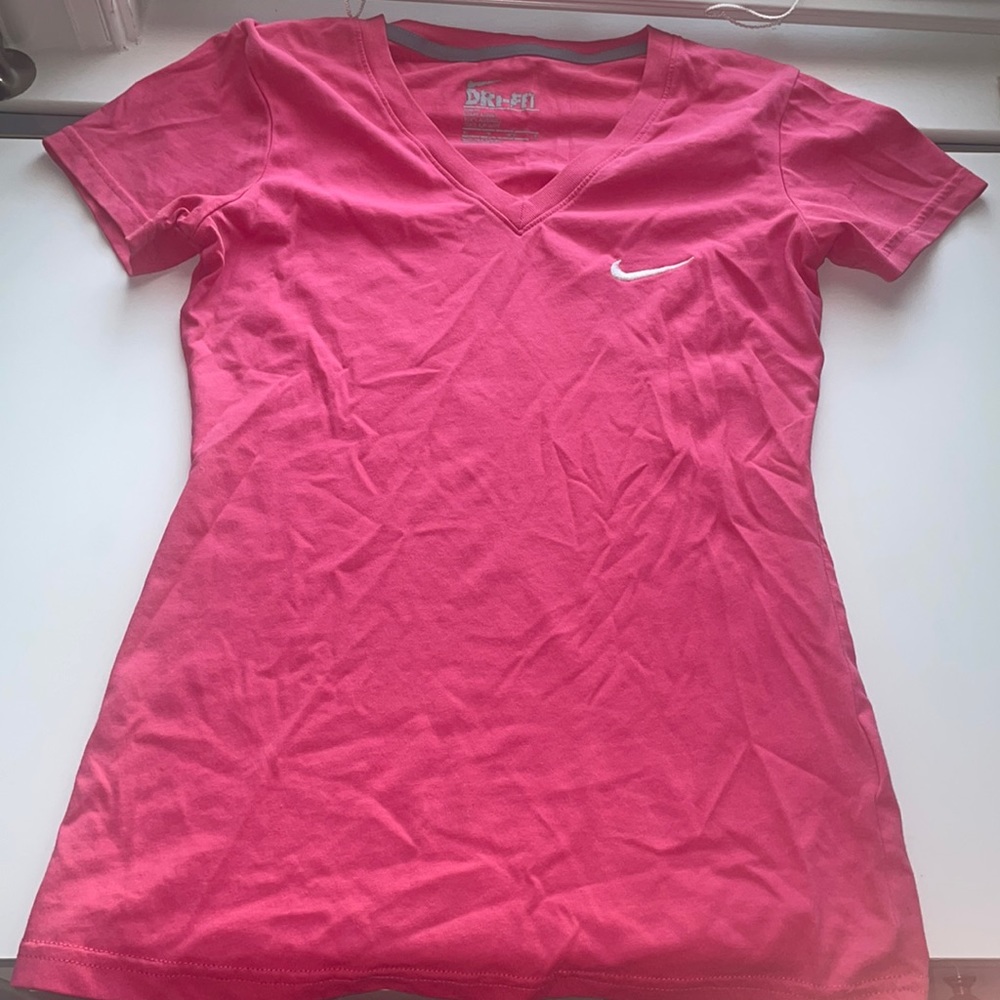 Nike slim fit workout tee size XS